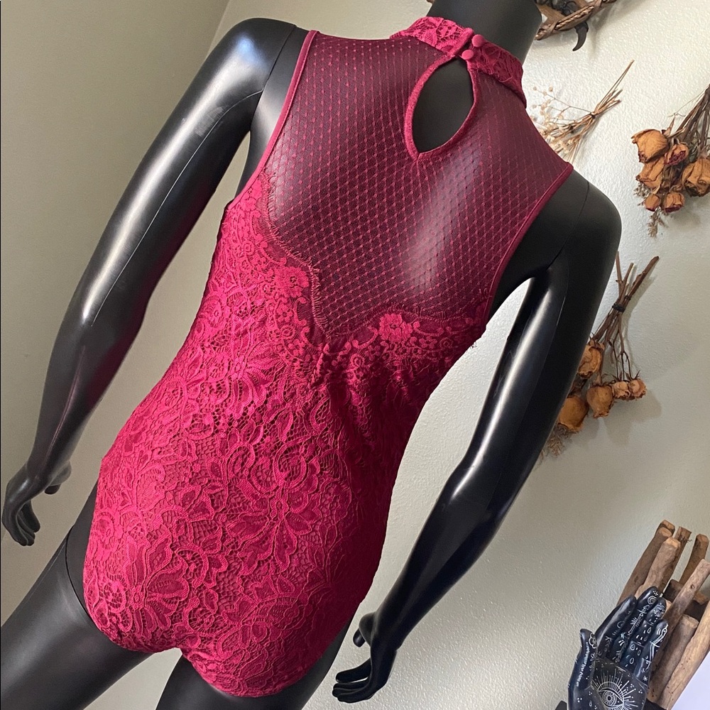 Express Burgundy Flirty Lace Bodysuit Top - Picture 8 of 13
